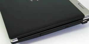 Laptop Fujitsu-Siemens Amilo Pro V3505 EM75V3505AJ5PL 4