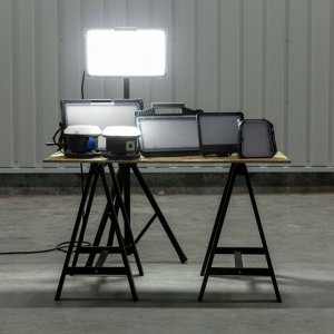 Lena Lighting Akumulatorowy naświetlacz roboczy MAGNUM MULTI-BATTERY XS (BOSCH 18V PROFESSIONAL SYSTEM) 2300lm 840 IP20 III kl. 249549 4