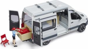 Bruder Kamper MB Sprinter biały z figurką i akcesoriami 4