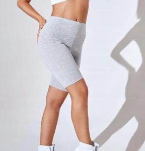 Pretty Little Thing PrettyLittleThing spodenki KOLARKI SZARE 34 1