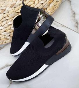 Pantofelek24 Wsuwane elastyczne buty sportowe Czarne /D1-3 8163 S306/ 38 1
