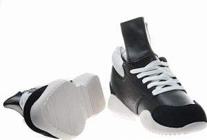 Pantofelek24 Czarne sneakersy na niskim koturnie /B2-3 9721 S190/ 36 11