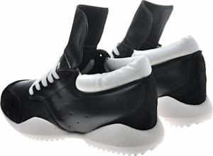 Pantofelek24 Czarne sneakersy na niskim koturnie /B2-3 9721 S190/ 36 7