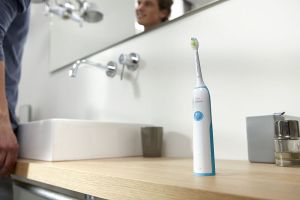 Szczoteczka Philips Szczoteczka elektryczna Sonicare CleanCare+ HX3212/16 4