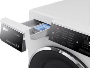 Pralka LG FH4U1JBS2 6