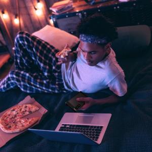 Telefon komórkowy Spigen Spigen Rugged Armor Sony Xperia 1 IV czarny (20901-0) 10