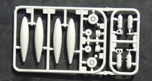 Revell F4U-4 Corsair (63955) 8