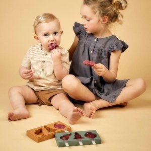 Nuuroo nuuroo - silikonowe formy na lody Elin Ice Pop Dusty Green 2