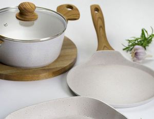 Patelnia Ambition do naleśników 28cm 3