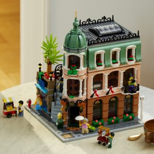 LEGO Creator Expert Hotel butikowy (10297) 2