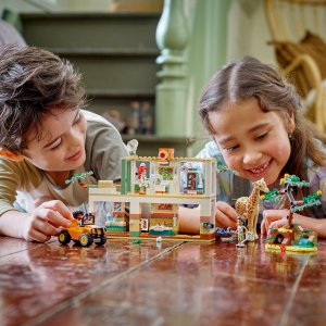LEGO Friends Mia ratowniczka dzikich zwierząt (41717) 12