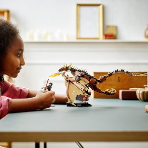 LEGO Harry Potter Smok rogogon węgierski (76406) 7