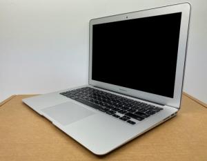 Laptop Apple Laptop Apple Macbook Air A1369 i7 - 2 generacji / 4GB / 128GB SSD / 13,3 WXGA+ / Mid 2011 / Klasa A - 4