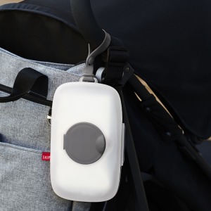 Skip Hop Pojemnik na mokre chusteczki Swipes Grey 4