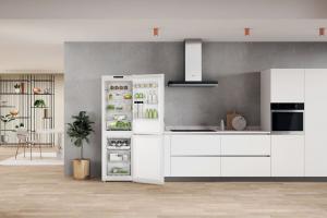 Lodówka Whirlpool W7X 82I W 4