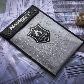MasterLock Ognioodporna torba na dokumenty (FBWLZ0EURHRO) 2