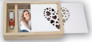 Ramka ZEP ZEP Love Box USB 15x20 Wood for Photos and Stick CZ1268 2