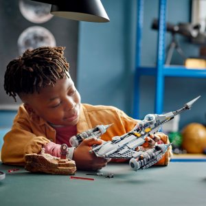 LEGO Star Wars Myśliwiec N-1 Mandalorianina (75325) 7