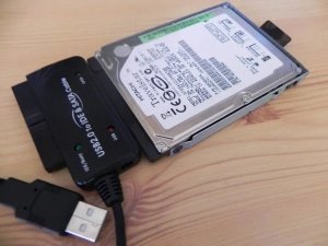 PremiumCord PremiumCord USB 2.0 - IDE + SATA adapter s kabelem a pridavnym zdrojem - 296010320999 17