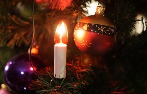 Lampki choinkowe Rumlux Lampki choinkowe tradycyjne na żabki świeczki 16X5W E10 multikolor KCH-5 zielony Rumlux 17