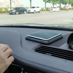 Alogy Alogy Carbon Car Holder Uchwyt samochodowy na telefon GPS na deskę rozdzielczą 6.8 cali uniwersalny 4