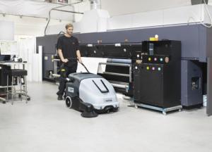 Nilfisk NILFISK Zamiatarka bezpyłowa/bateria SW900 84B 2