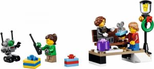 LEGO Creator Expert Świąteczny pociąg (10254) 5