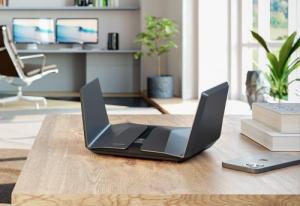 Router NETGEAR Nighthawk AXE11000 (RAXE500-100EUS) 3