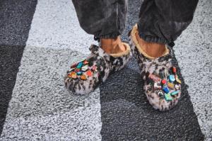 Crocs Ocieplane Chodaki Klapki Crocs Classic Clog 38/39 11