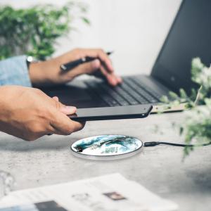 Ładowarka Babaco Kraina Lodu 001 Indukcyjna 2 A (DCHWFROZEN001) 7