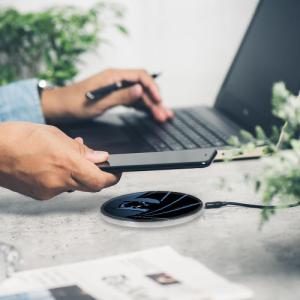 Ładowarka Babaco Batman 002 Indukcyjna 2 A (WCHWBATMAN002) 9