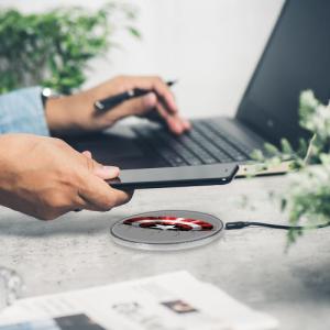 Ładowarka Babaco Kapitan Ameryka 023 Indukcyjna 2 A (MCHWCAPAM001) 9