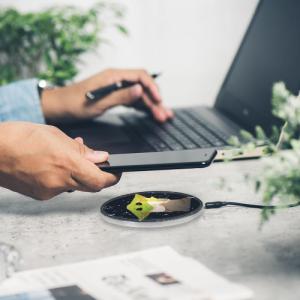 Ładowarka Babaco Baby Yoda 024 Indukcyjna 2 A (SWCHWBYODA008) 9