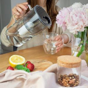 Dzbanek filtrujący Wessper AquaClassic Crystalline (WES202-BK) 4