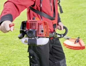 Solo by AL-KO Wielofunkcyjne urządzenie spalinowe Solo by AL-KO 130 MT: kosa spalinowa + nożyce do żywopłotu + okrzesywarka do gałęzi + przedłużka + tarcza 3T + nóż mulczujący + szelki 24