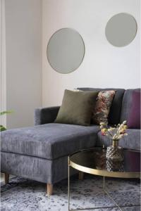 House Nordic Okrągłe lustro Daisy, mosiądz 7