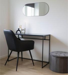 Biurko House Nordic Avery Czarne 100 cm x 45 cm 6