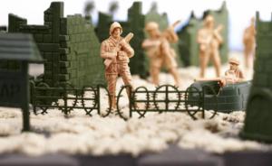 Figurka DWM ŻOŁNIERZYKI BAZA WOJSKOWA FIGURKI ZESTAW 114EL. 8