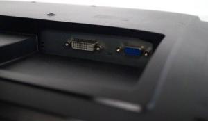 Monitor HP Monitor HP V243 24" LED 1920x1080 TN D-SUB DVI Czarny +Nowa Podstawka 4