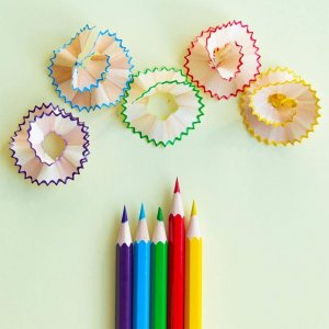 Free & Easy Kredki ołówkowe kolorowe w metalowym pudełku z temperówką 24 kolory 9