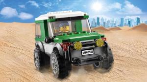 LEGO City Terenówka 4x4 z Katamaranem (60149) 14