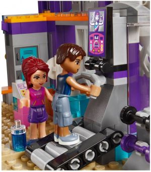 LEGO Friends Centrum sportu w Heartlake (41312) 5