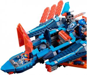 LEGO Nexo Knights Blasterowy myśliwiec Clay'a (70351) 9