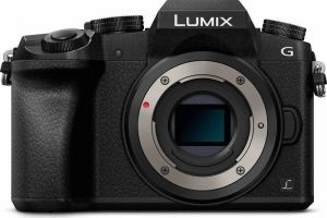 Aparat Panasonic Lumix DMC-G70-k Body 1