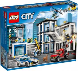 LEGO City Posterunek Policji (60141) 1
