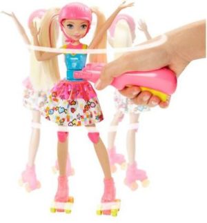 Lalka Barbie Mattel Barbie na wrotkach DTW17 4