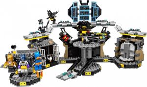 LEGO Batman Movie Włamanie do jaskini Batmana (70909) 10