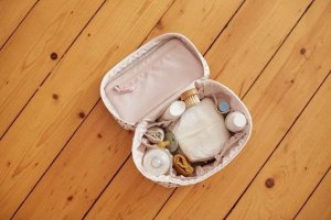 Lassig Casual Label Kuferek podróżny na akcesoria Flowers white jeden rozmiar 10