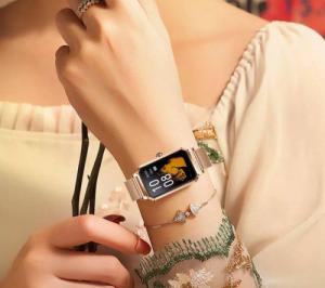 Smartwatch Rubicon RNCE86 Różowo złoty + różowy pasek 4