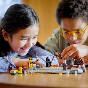 LEGO Star Wars Obi-Wan Kenobi™ kontra Darth Vader™ (75334) 12